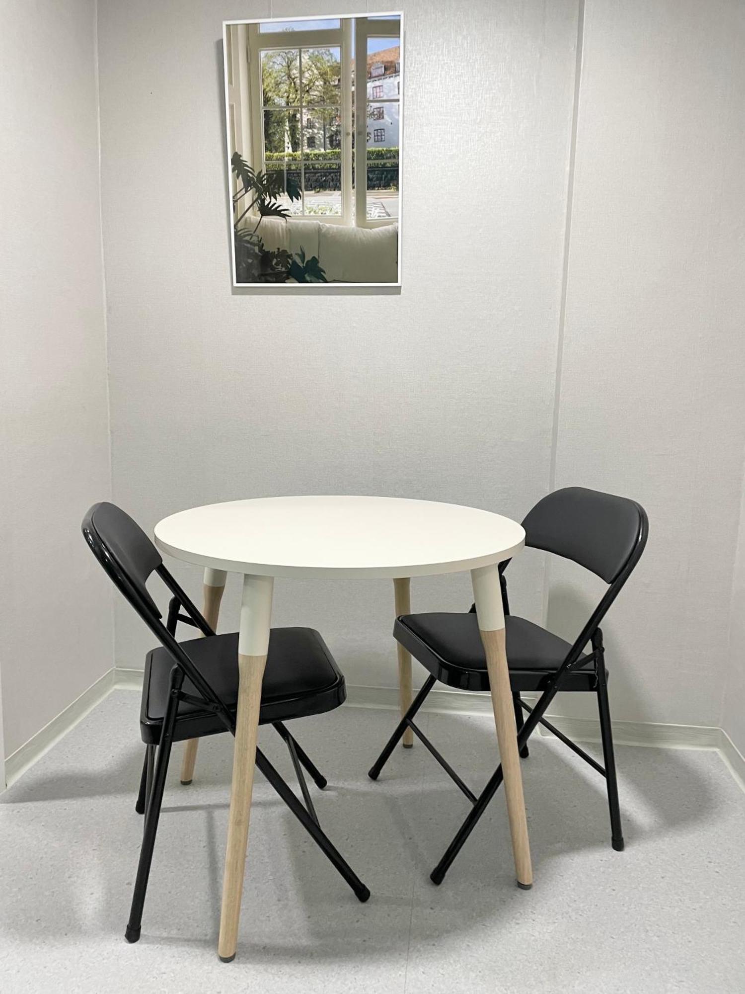 Female Only - Coco Stay Jongno Hyehwa Station Сеул Екстер'єр фото