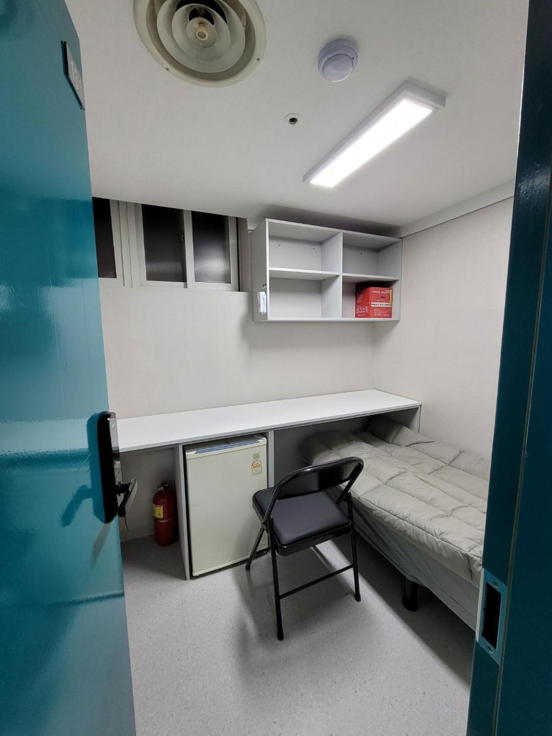 Female Only - Coco Stay Jongno Hyehwa Station Сеул Екстер'єр фото