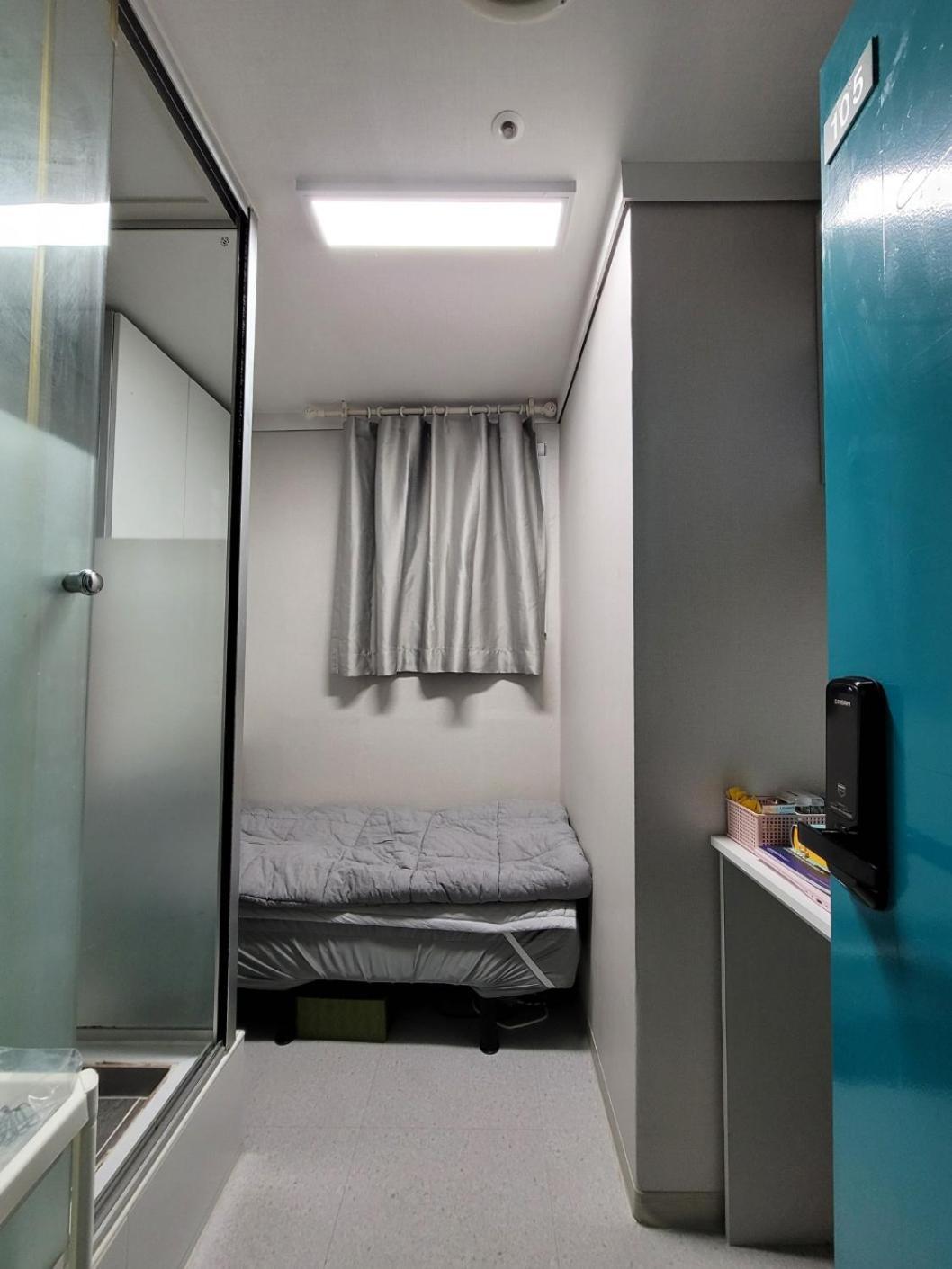 Female Only - Coco Stay Jongno Hyehwa Station Сеул Екстер'єр фото