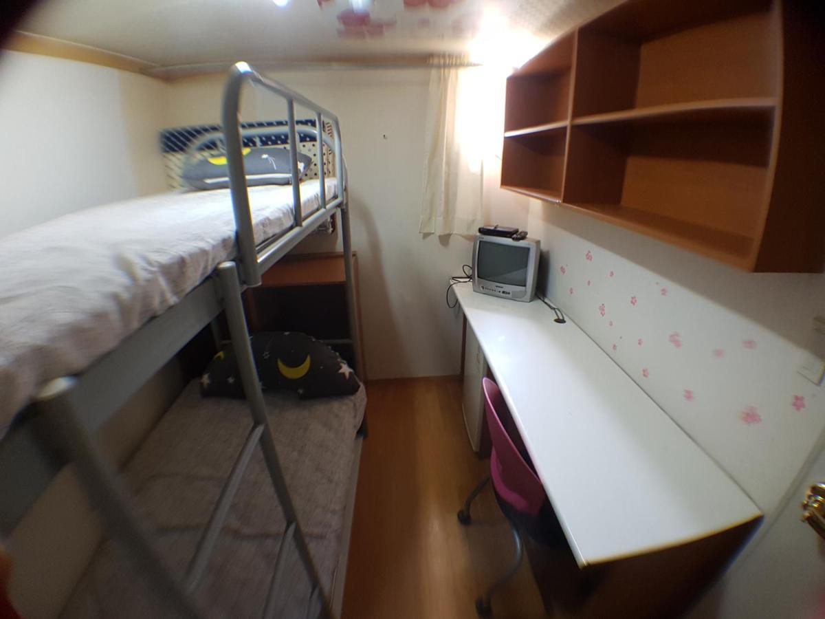 Female Only - Coco Stay Jongno Hyehwa Station Сеул Екстер'єр фото